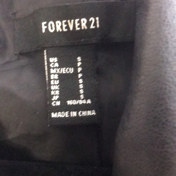 β¨πBNWOT!NEVER WORN!Forever21 Faux Leather Moto Jacket!Sz S!β¨ - Picture 3 of 6